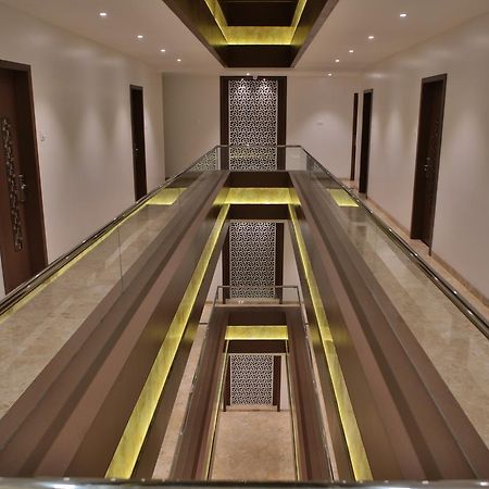 Hotel K P Pride Jalgaon ภายนอก รูปภาพ