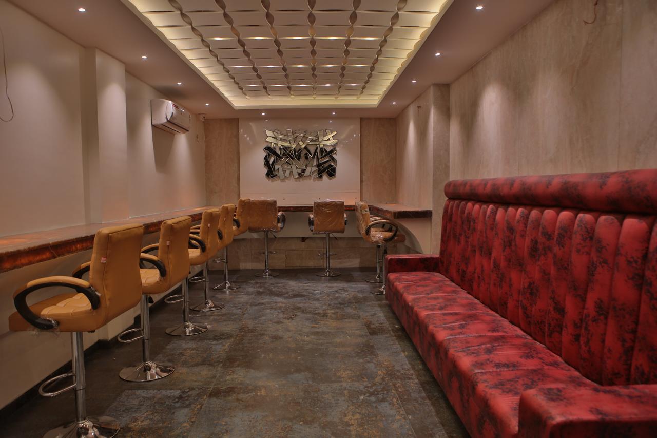 Hotel K P Pride Jalgaon ภายนอก รูปภาพ